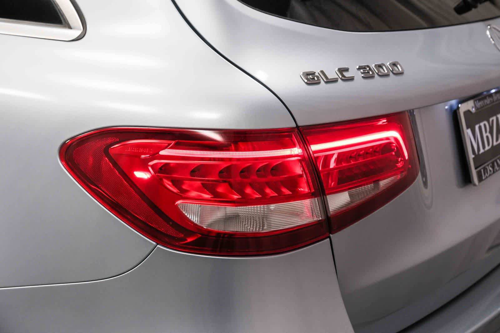 Used 2018 Mercedes-Benz GLC 300 image 7