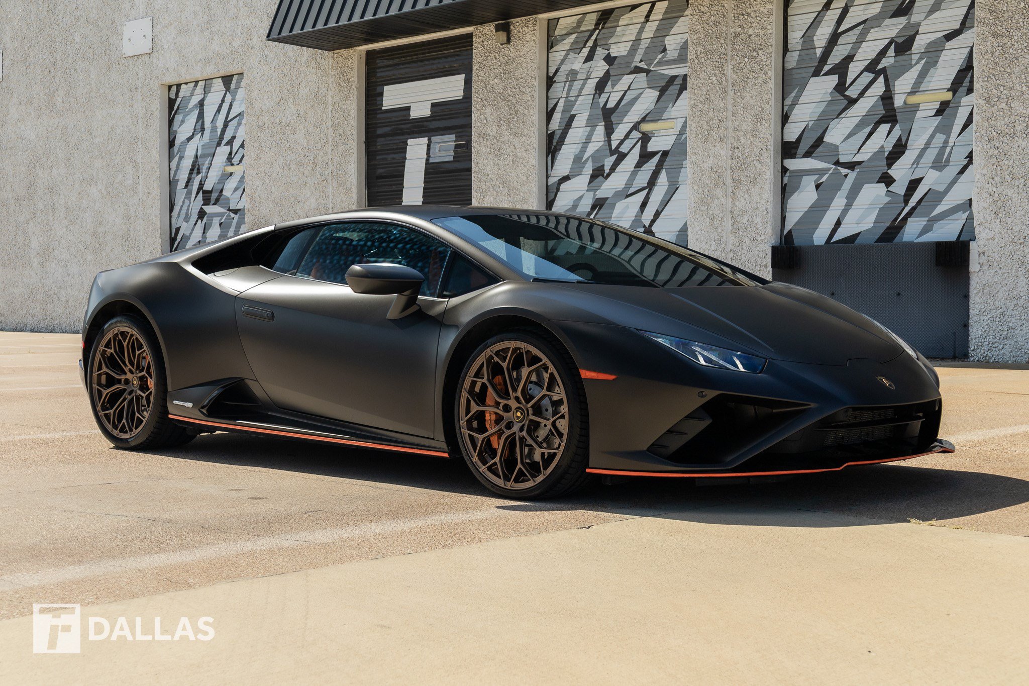 Used 2022 Lamborghini Huracan EVO RWD image 18