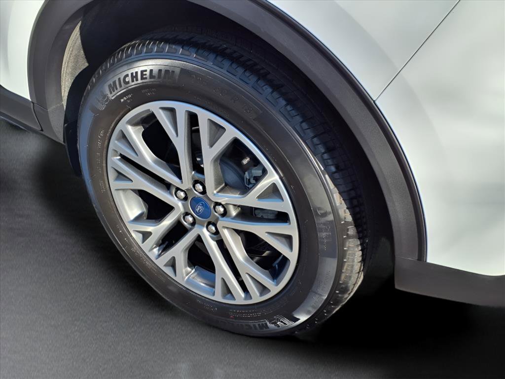 Used 2021 Ford Escape SEL w/ Technology Package image 9