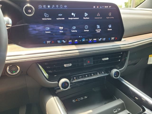 New 2025 Chevrolet Suburban High Country image 23