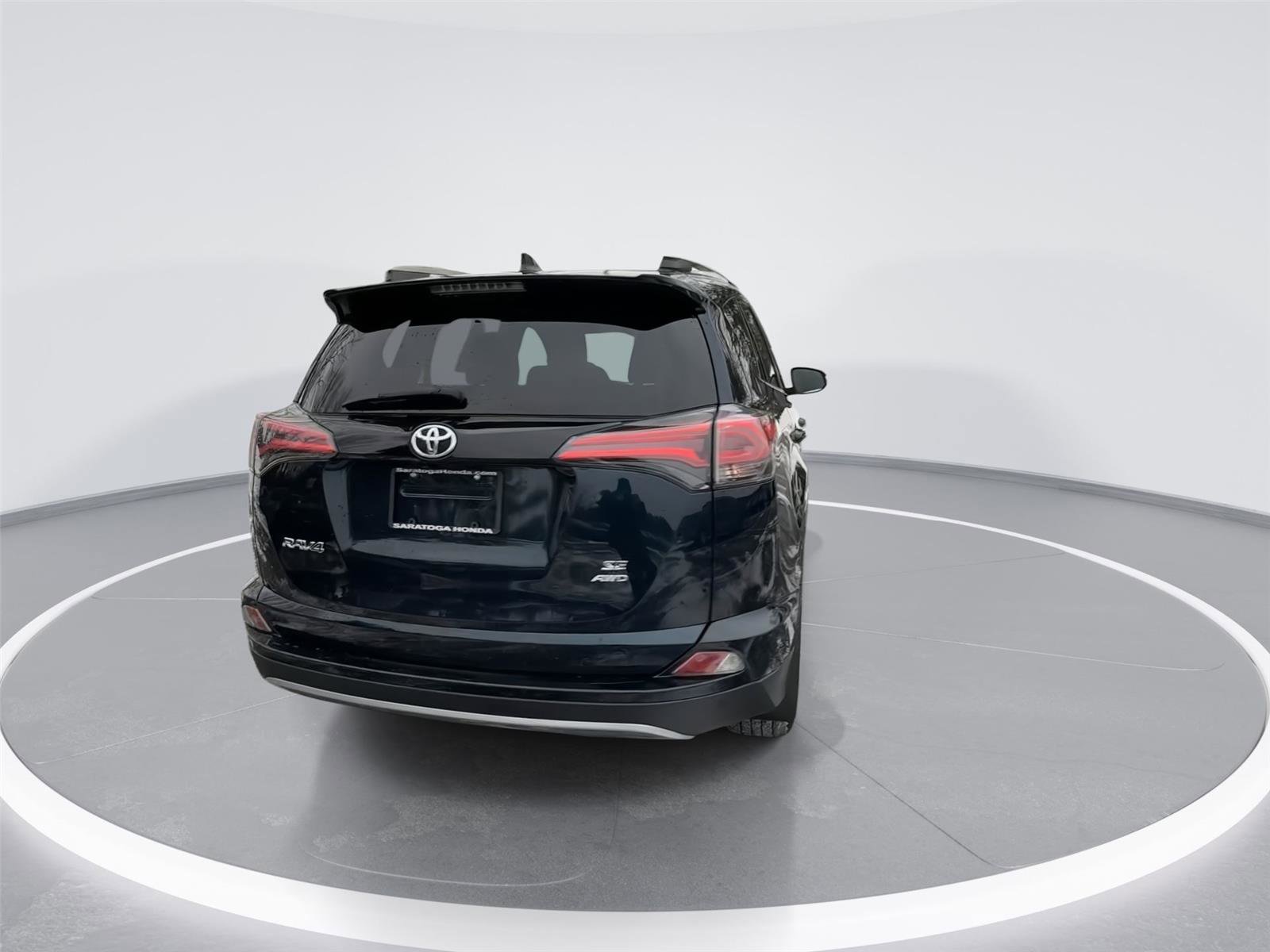 Used 2018 Toyota RAV4 SE w/ Advanced Technology Package image 7