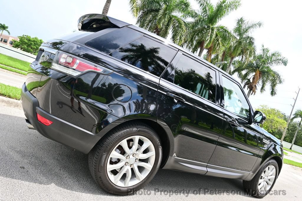 Used 2016 Land Rover Range Rover Sport HSE AWD/4WD image 4