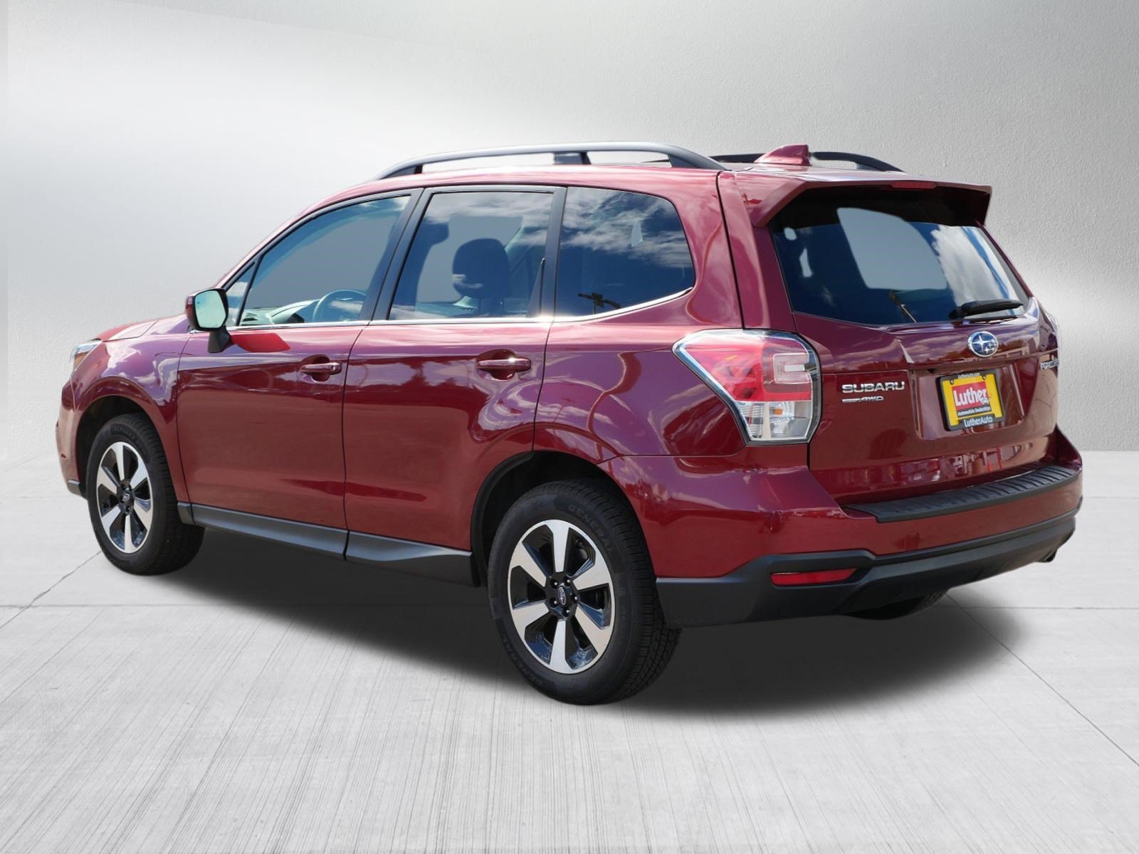 Used 2018 Subaru Forester 2.5i Limited w/ Popular Package #2 AWD/4WD image 5