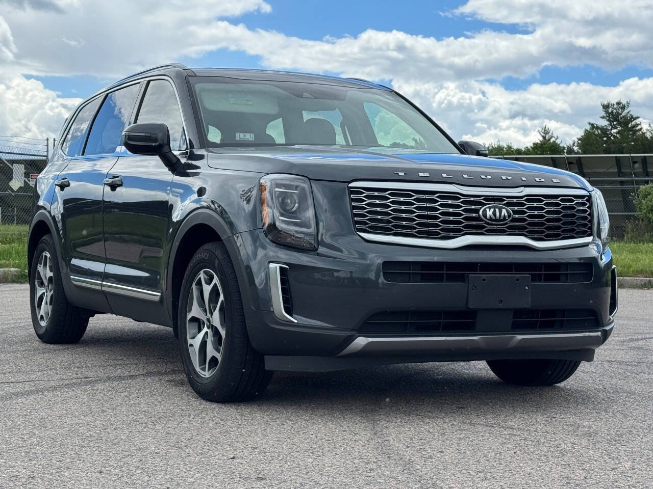Used 2020 Kia Telluride EX w/ Towing Package FWD image 6