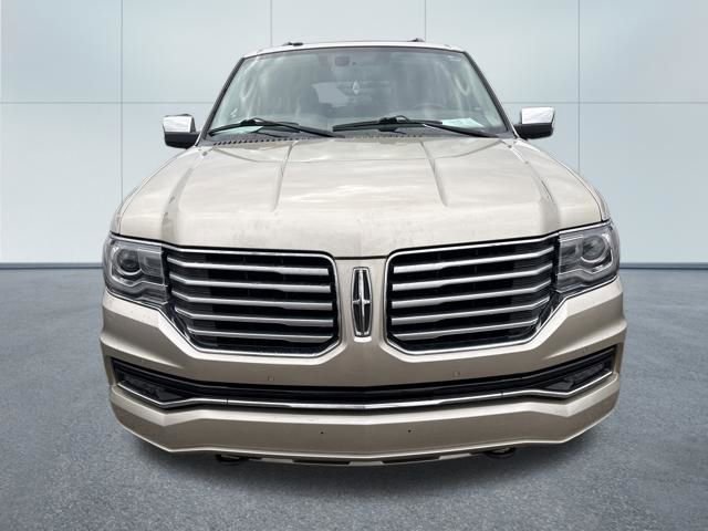 Used 2017 Lincoln Navigator L Select image 6