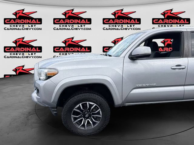 Used 2021 Toyota Tacoma TRD Sport AWD/4WD image 9