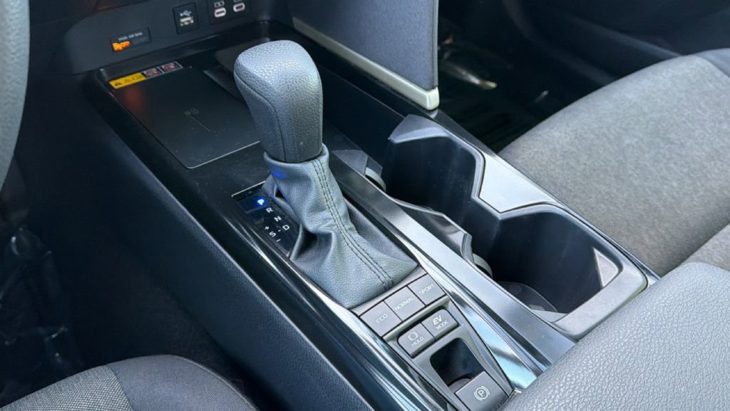Certified 2025 Toyota Camry LE image 33