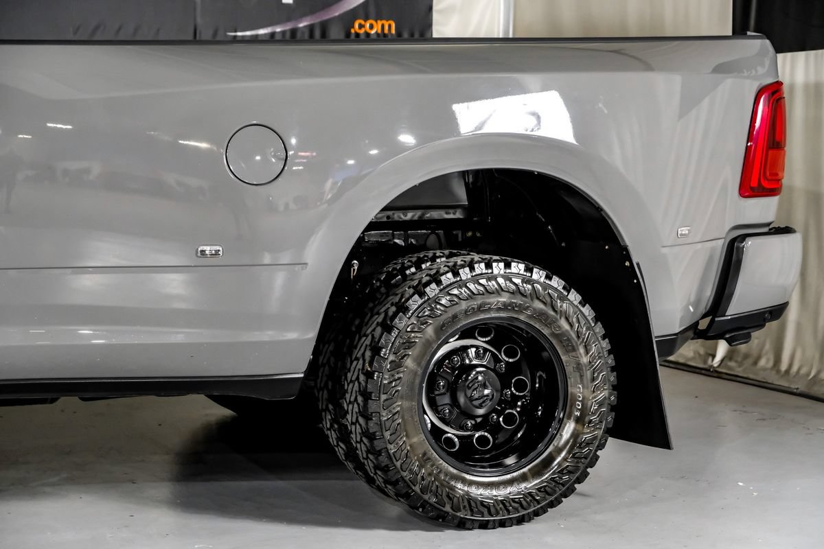 Used 2026 RAM 3500 Laramie AWD/4WD image 13