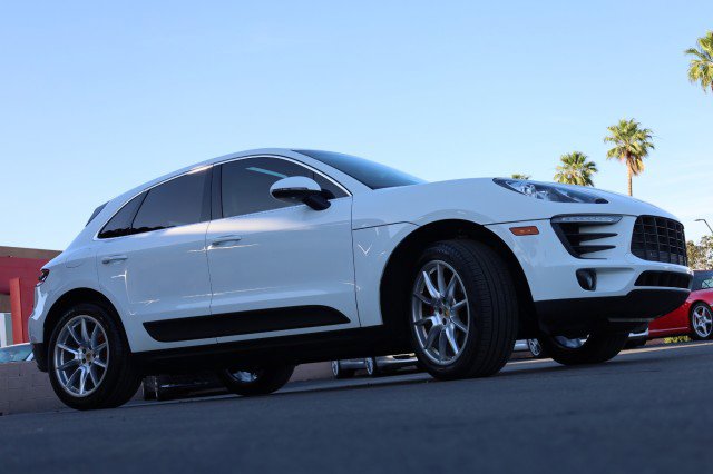 Used 2016 Porsche Macan S image 12