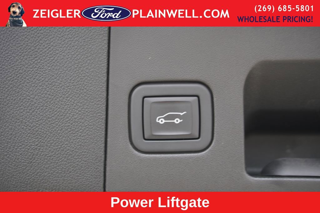 Used 2024 Cadillac XT5 Premium Luxury image 11