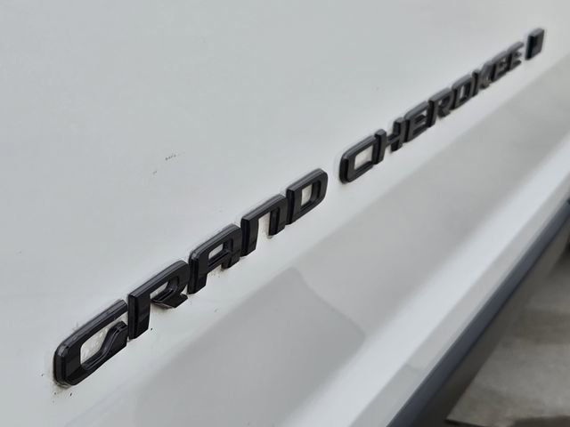 Certified 2023 Jeep Grand Cherokee L Laredo RWD image 11