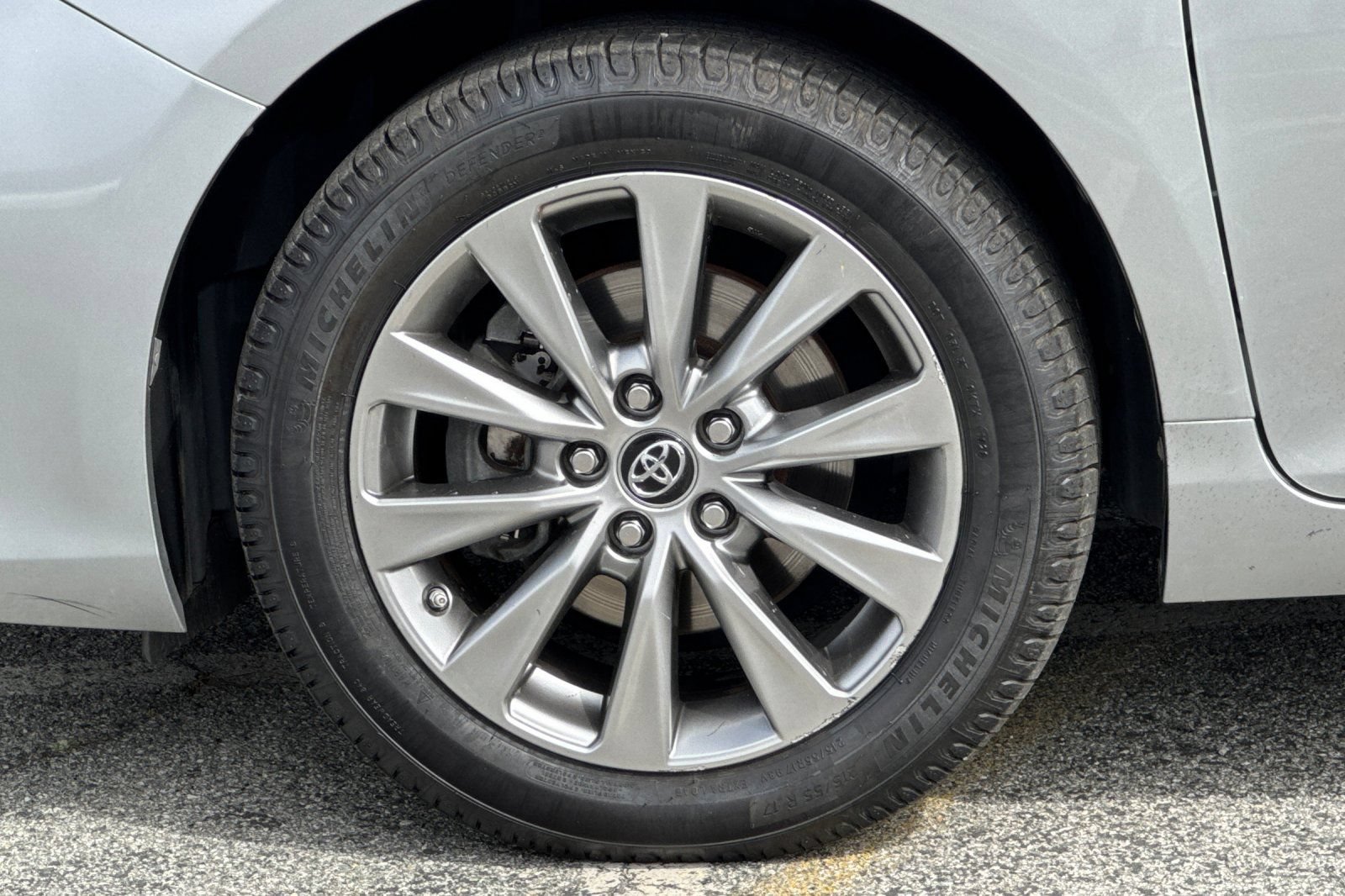 Used 2017 Toyota Camry XLE FWD image 23
