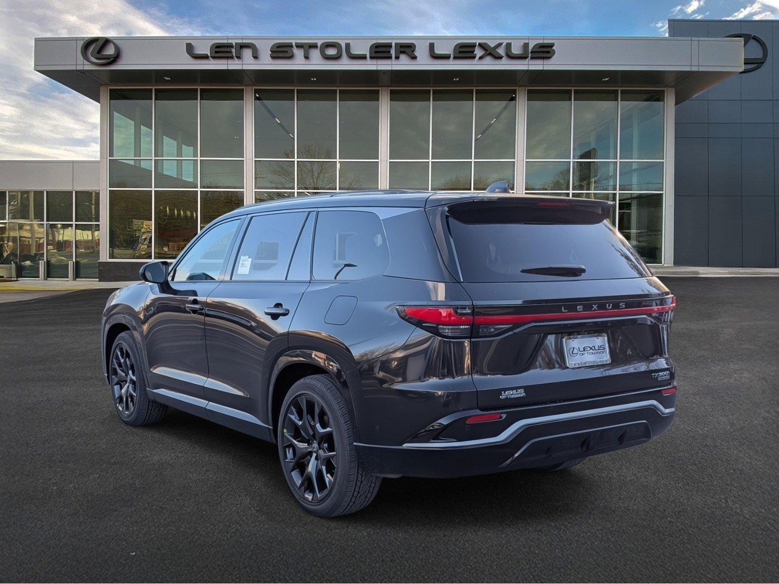 New 2026 Lexus TX 500h AWD image 4