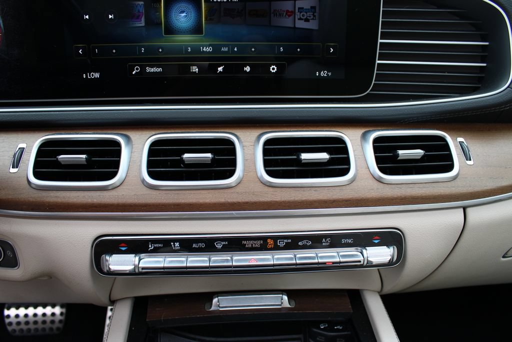 Used 2022 Mercedes-Benz GLS 450 4MATIC w/ AMG Line Exterior image 18