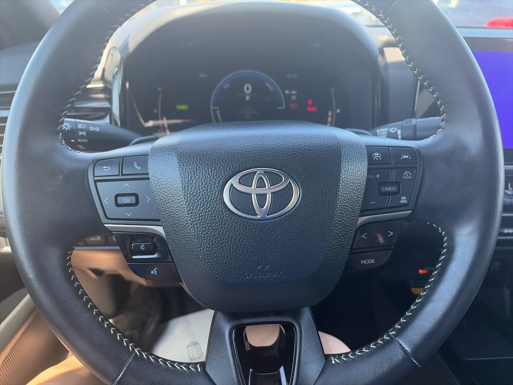 Used 2025 Toyota Camry SE w/ Multimedia Upgrade Package FWD image 26