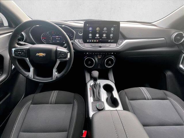 Used 2024 Chevrolet Blazer LT FWD image 16