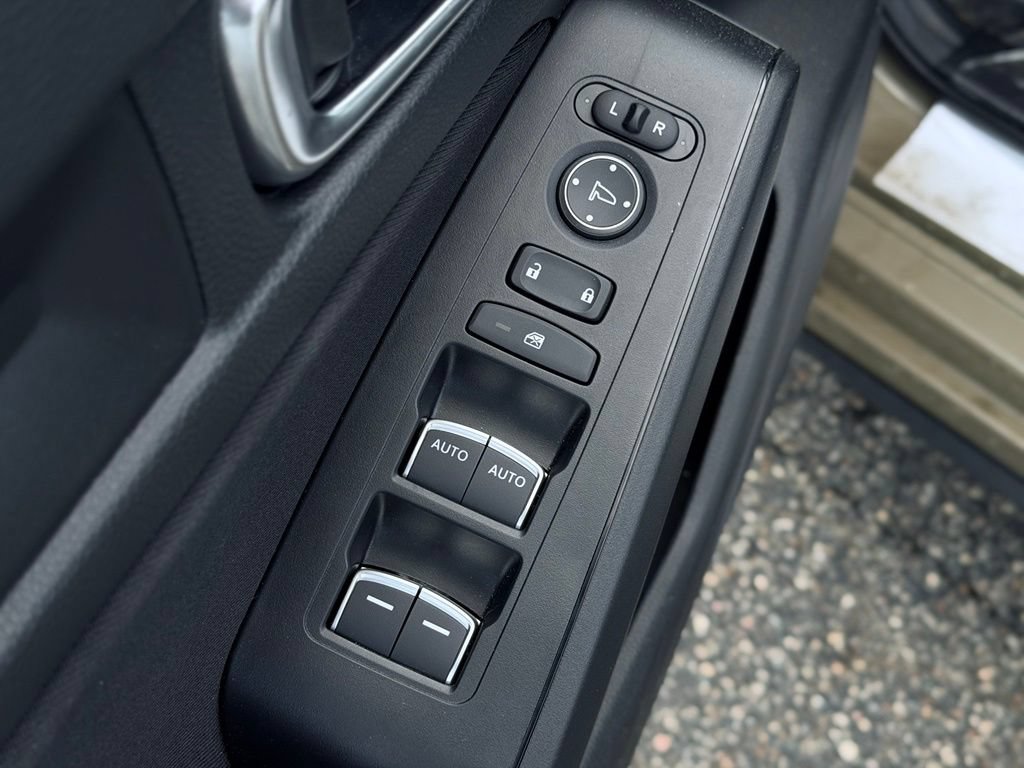 Used 2025 Honda Civic Sport image 11