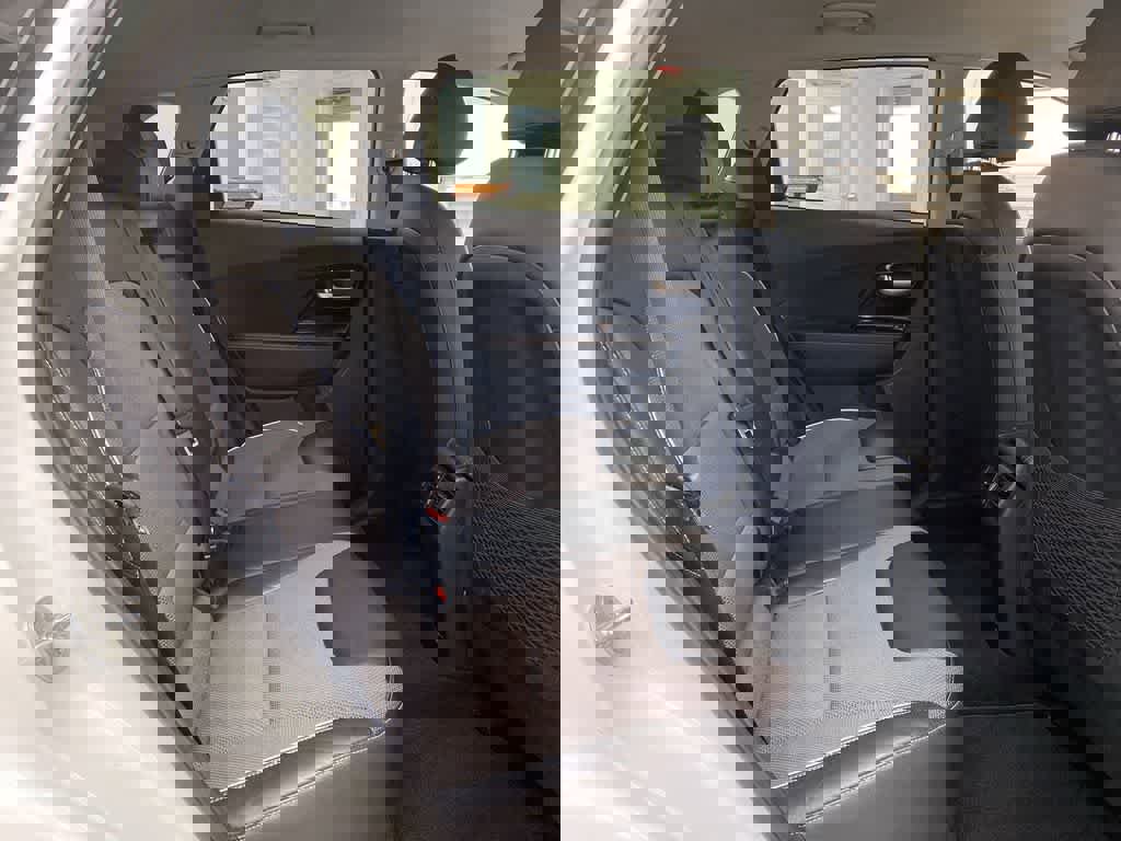 Used 2022 Kia Niro EX w/ Cold Weather Package image 19