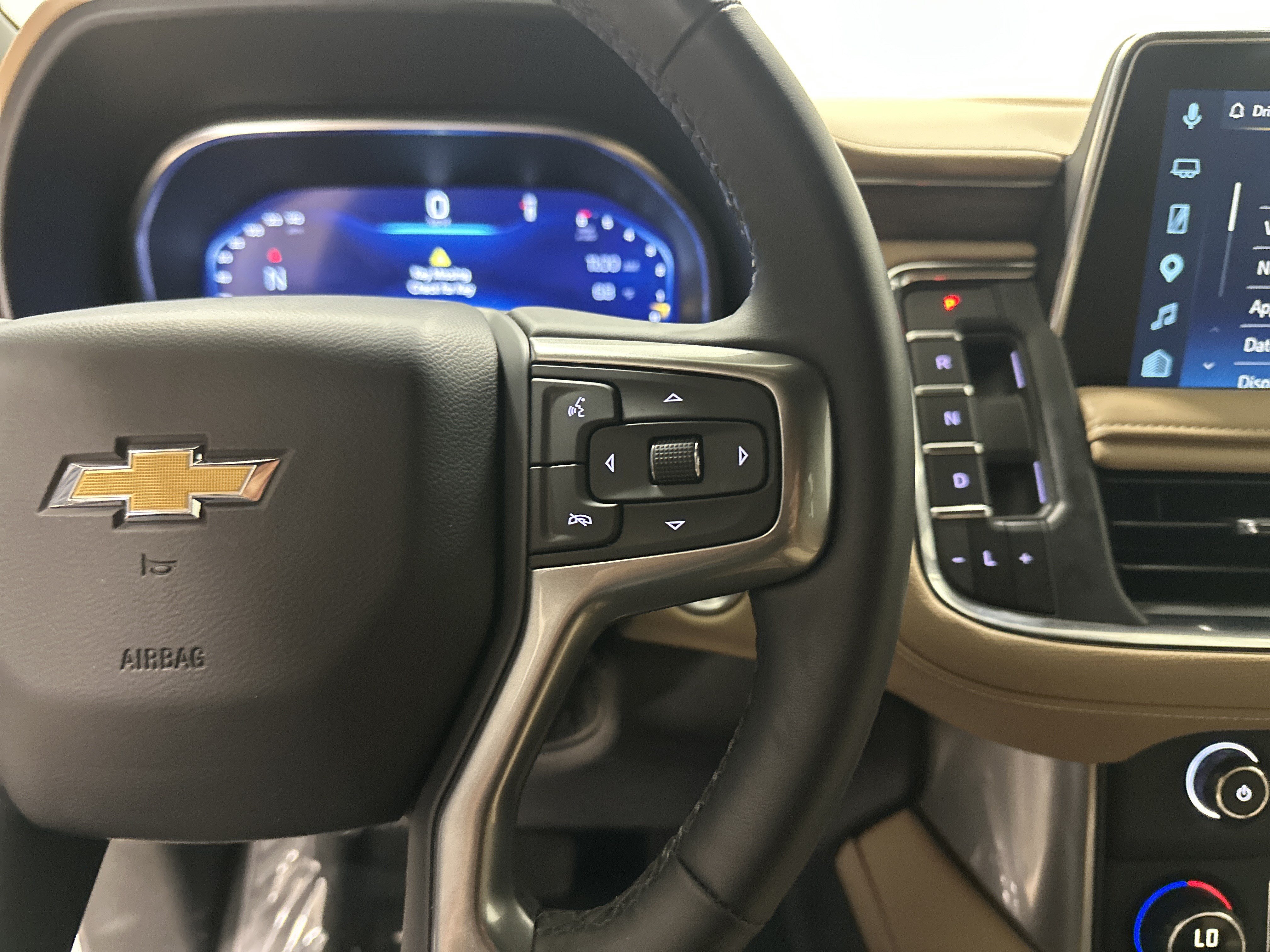Used 2024 Chevrolet Tahoe Premier w/ Premium Package AWD/4WD image 20