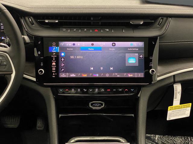 New 2026 Jeep Grand Cherokee Altitude image 9