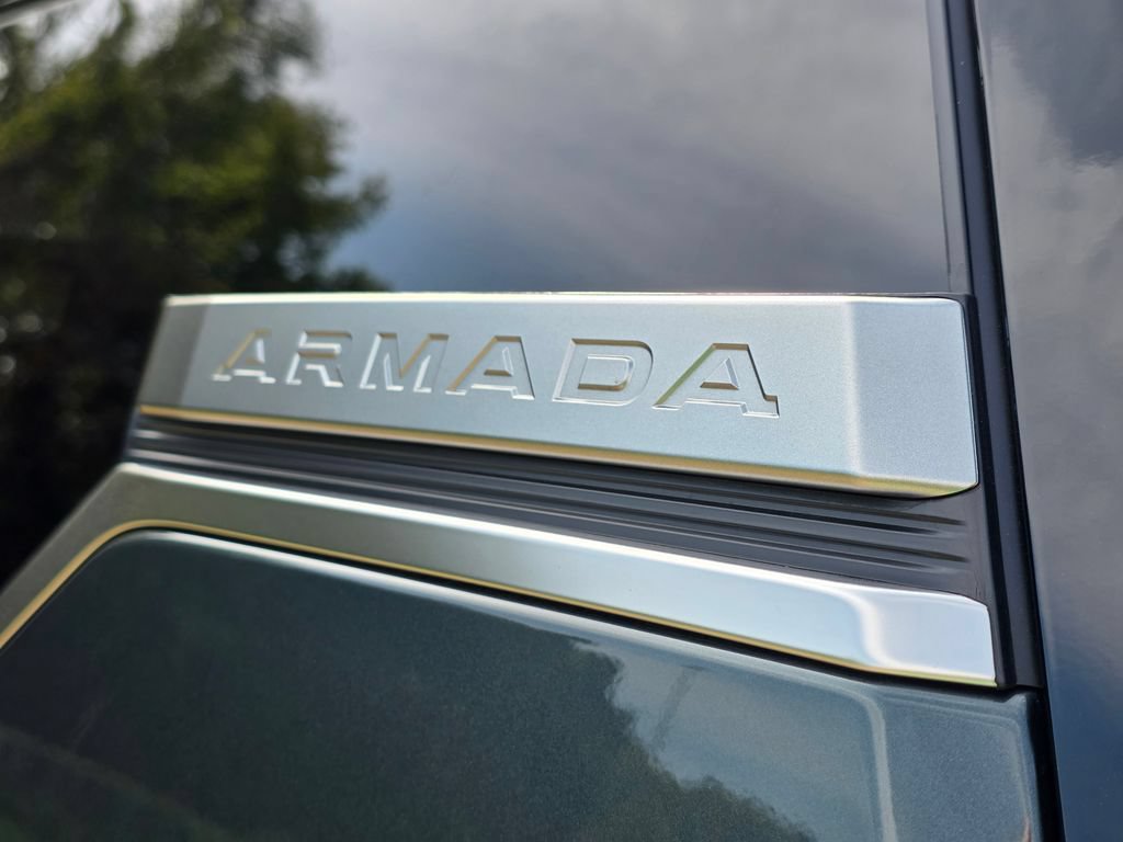 Used 2025 Nissan Armada Platinum Reserve AWD/4WD image 33