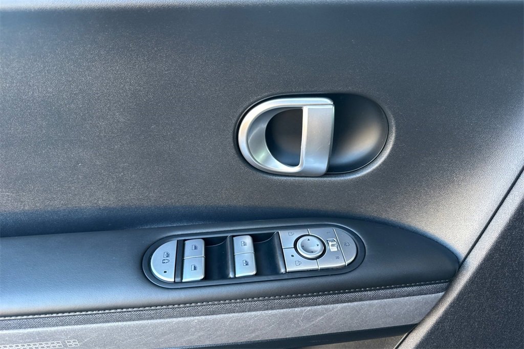 Used 2023 Hyundai Ioniq 5 SEL image 15