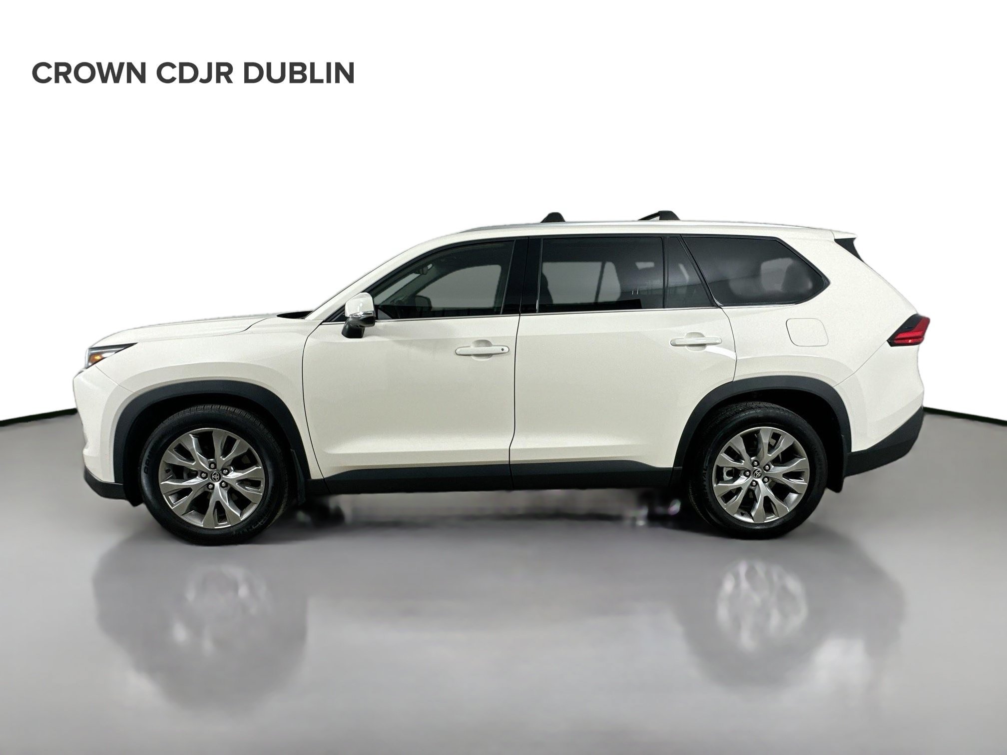 Used 2024 Toyota Grand Highlander AWD image 9