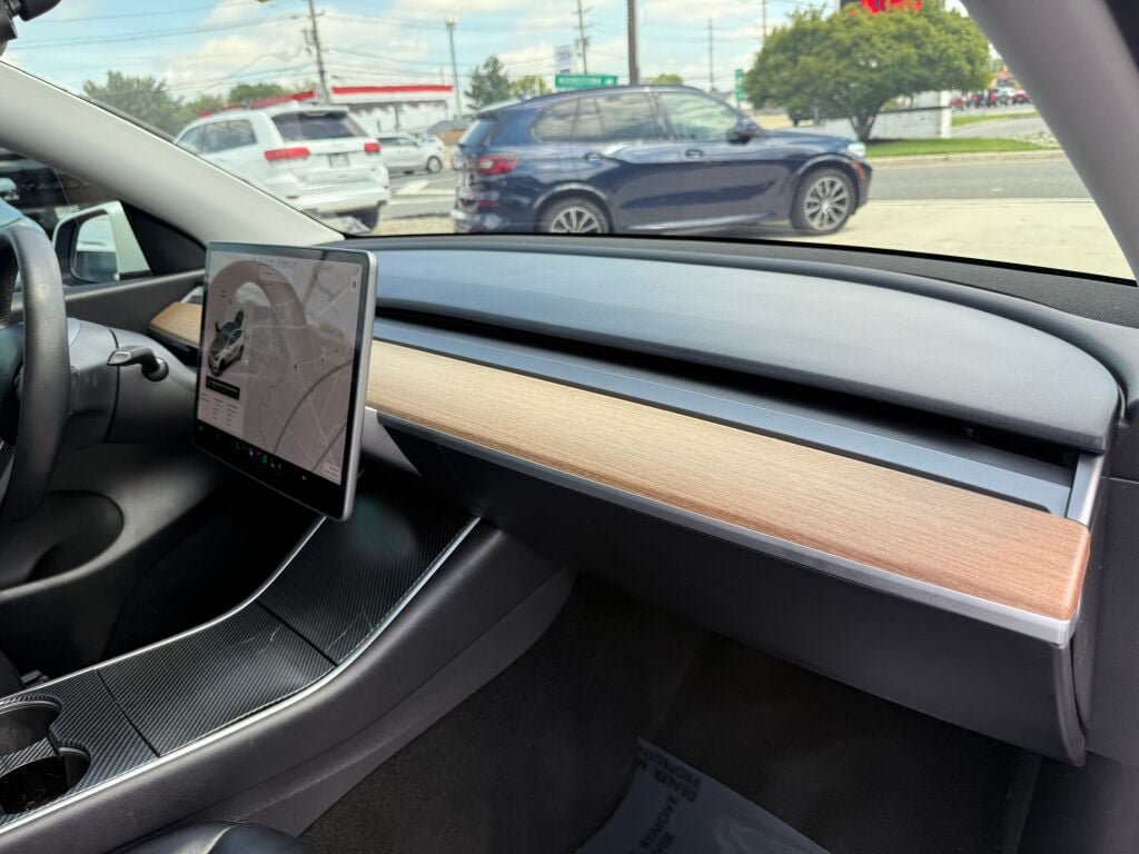 Used 2020 Tesla Model Y Long Range AWD/4WD image 26