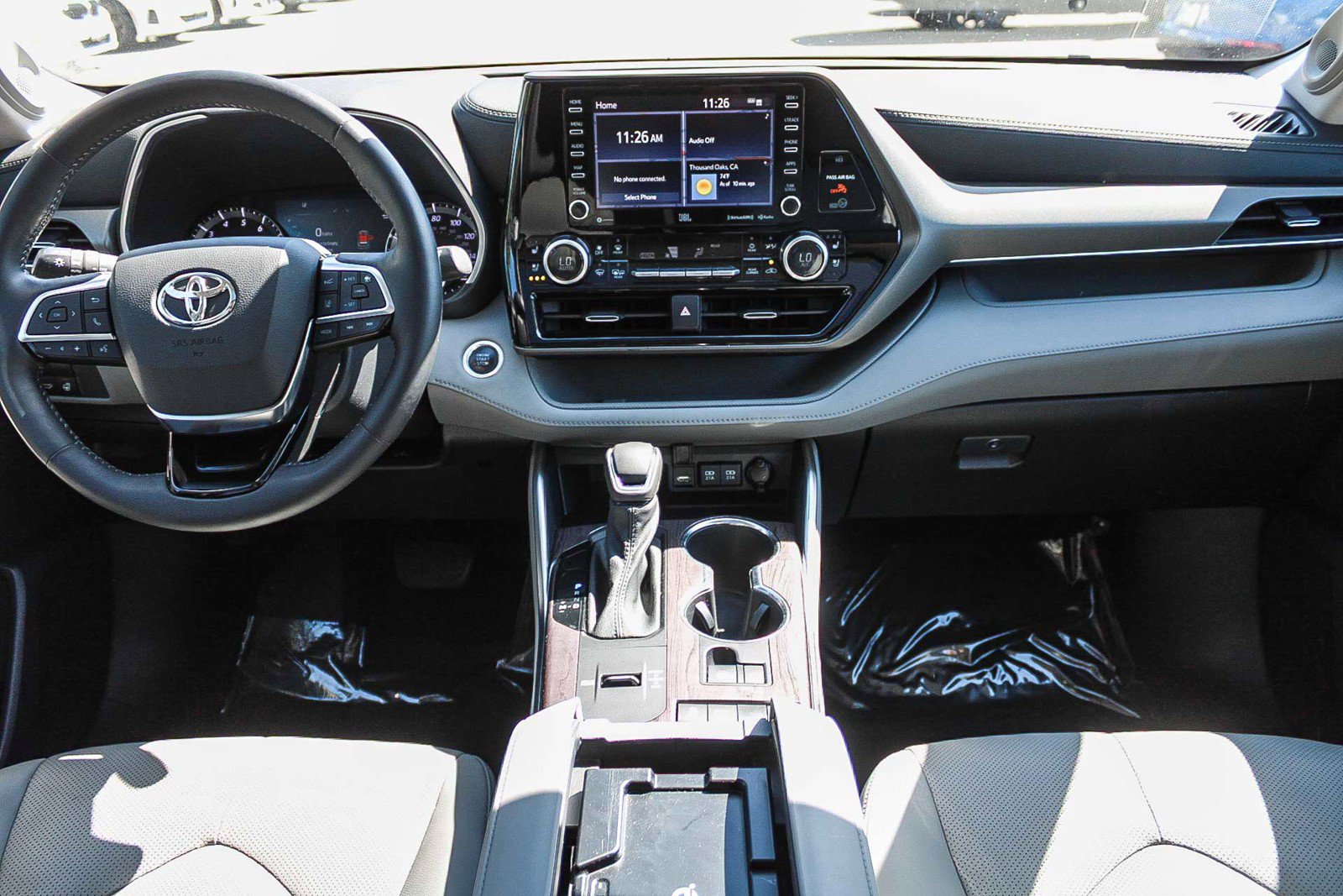 Used 2021 Toyota Highlander Limited FWD image 12