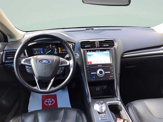 Used 2019 Ford Fusion Energi Titanium FWD image 12
