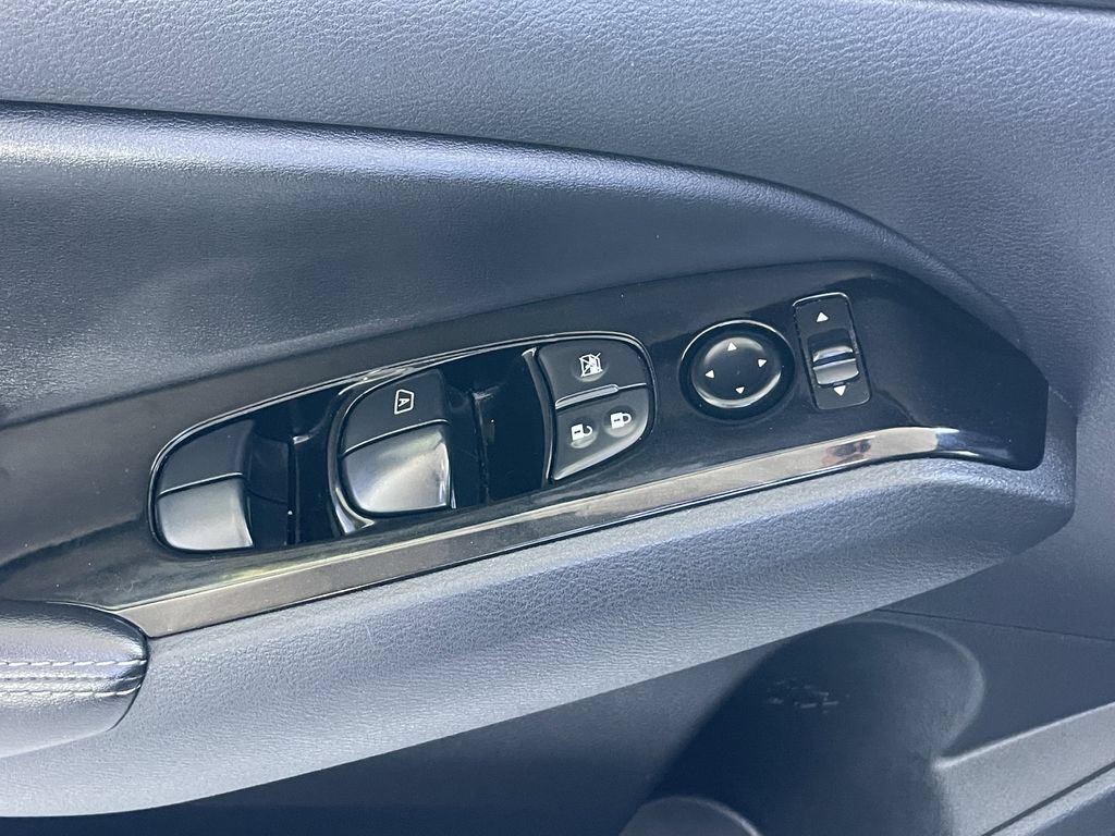 Used 2023 Nissan Altima 2.5 SV FWD image 13