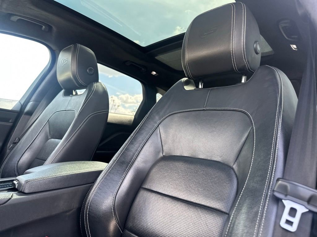 Used 2020 Jaguar F-PACE S AWD/4WD image 14