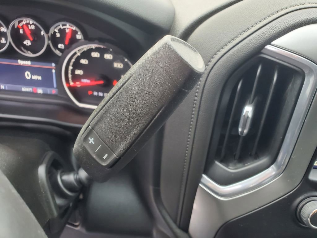 Used 2022 Chevrolet Silverado 1500 LT w/ Z71 Off-Road Package image 16