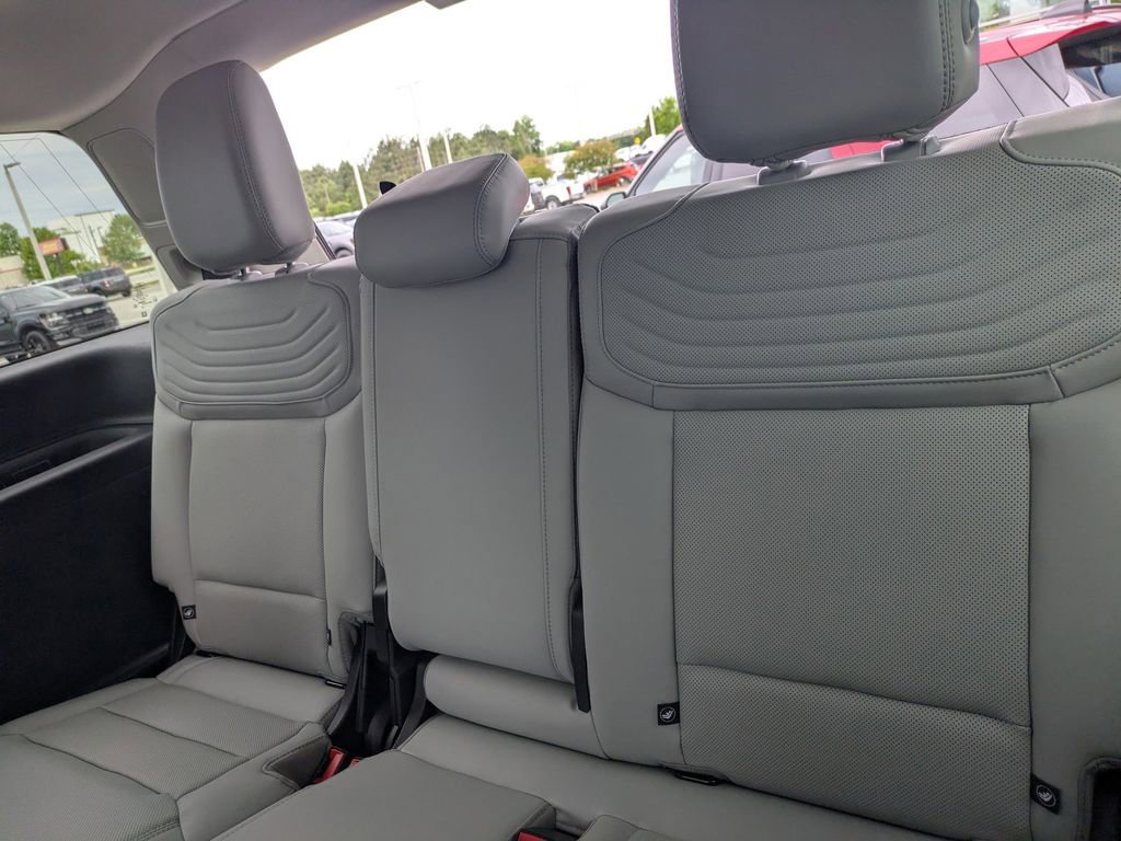 New 2026 Ford Expedition Platinum AWD/4WD image 15