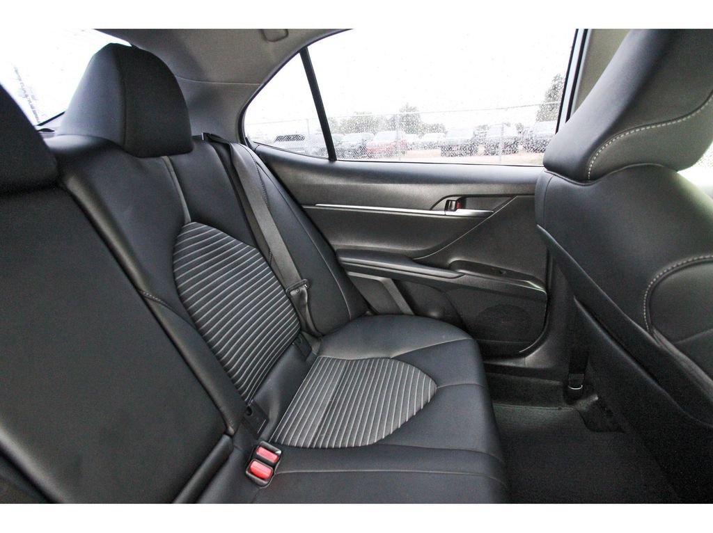 Used 2023 Toyota Camry SE FWD image 14