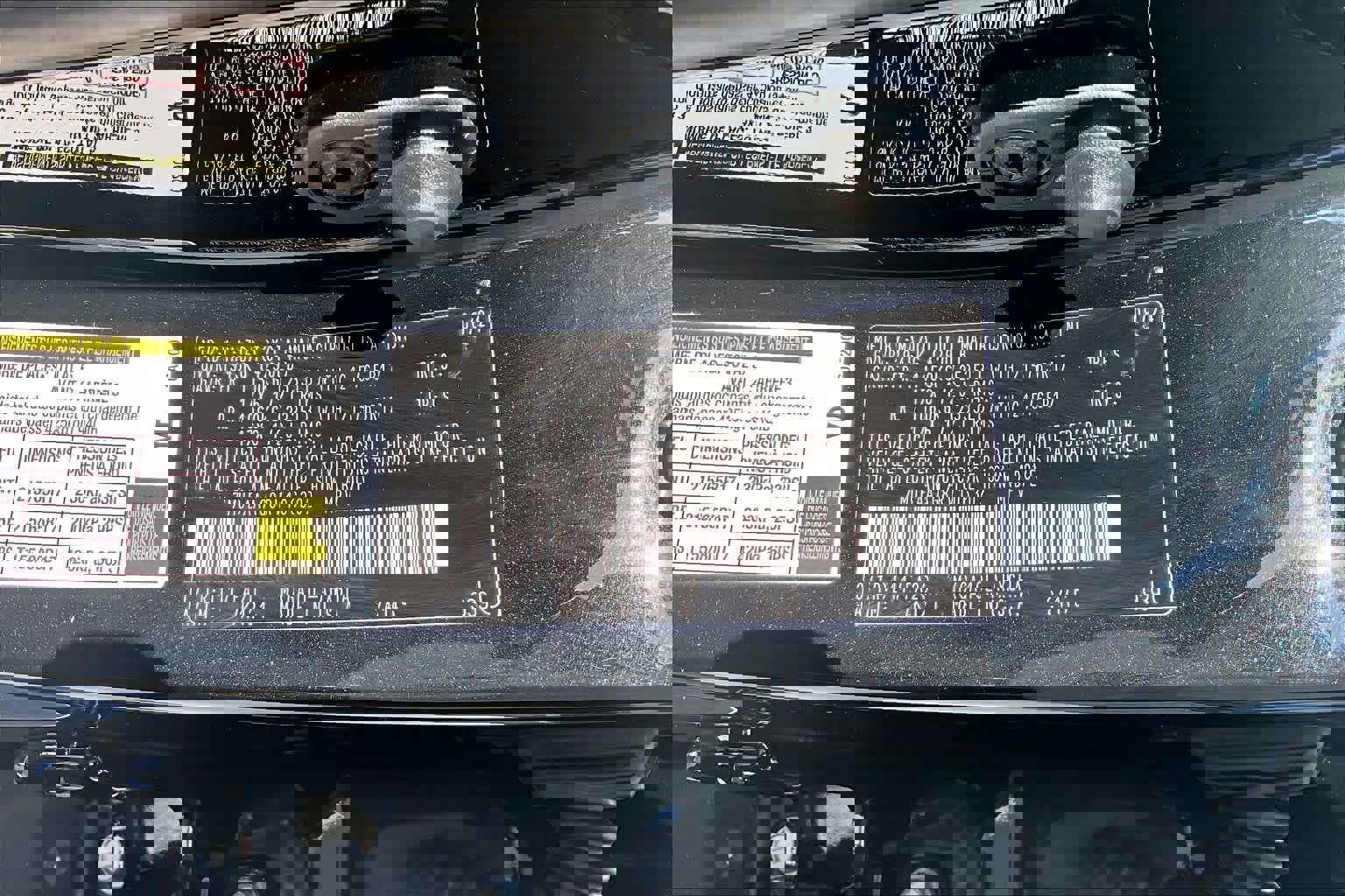 Used 2024 Toyota Corolla Cross LE w/ Moonroof Package image 32