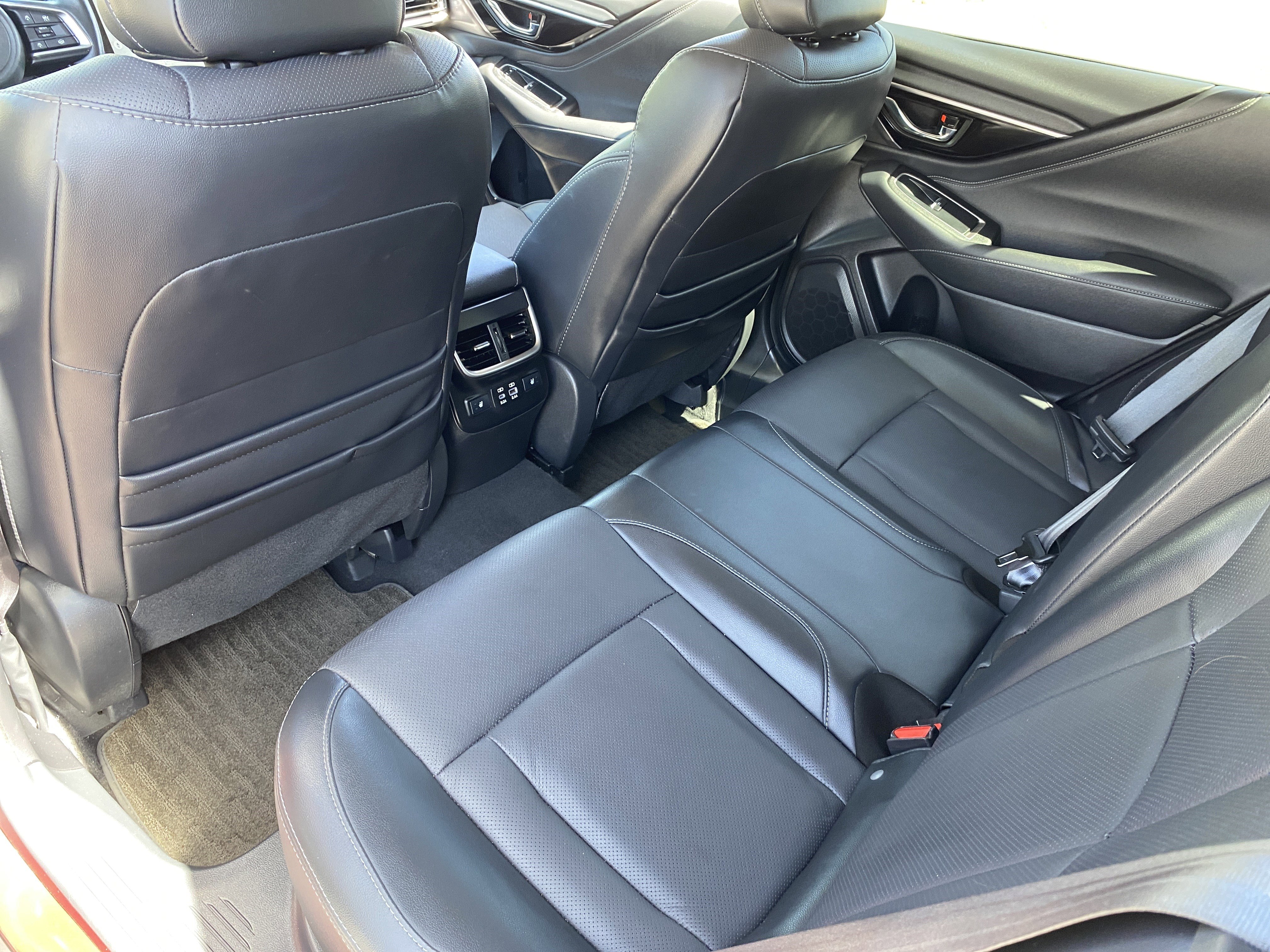 Certified 2024 Subaru Outback Limited AWD/4WD image 19