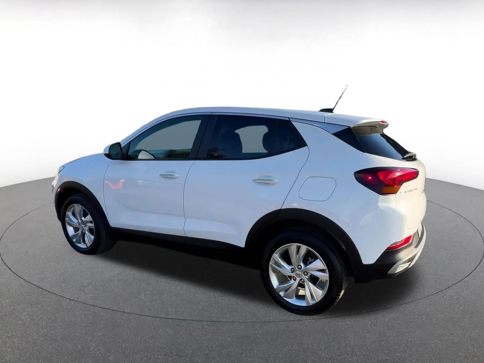 Used 2025 Buick Encore GX Preferred image 10