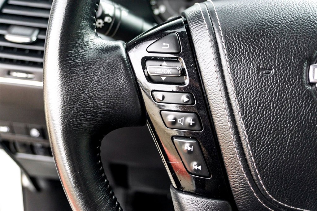 Used 2023 Nissan Armada Platinum w/ Captain's Chairs Package image 18