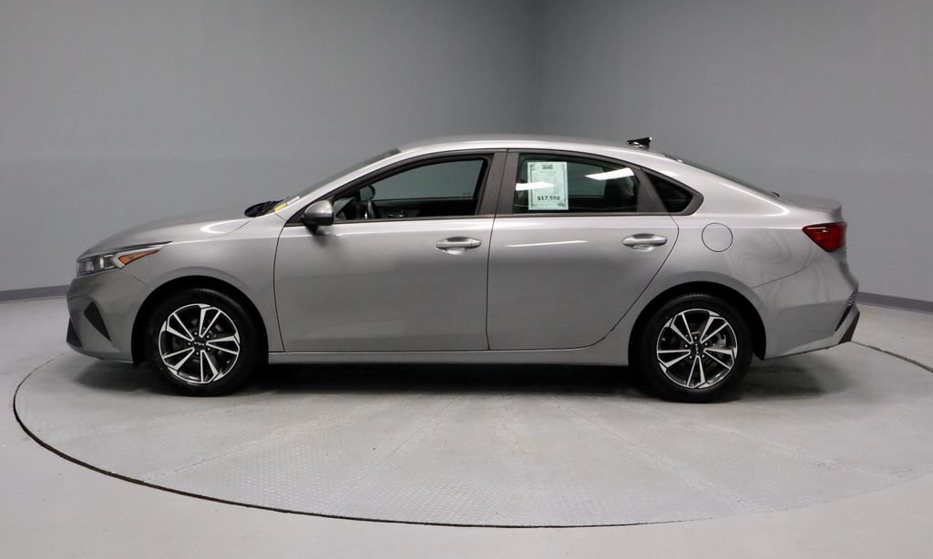 Used 2024 Kia Forte LXS FWD image 8