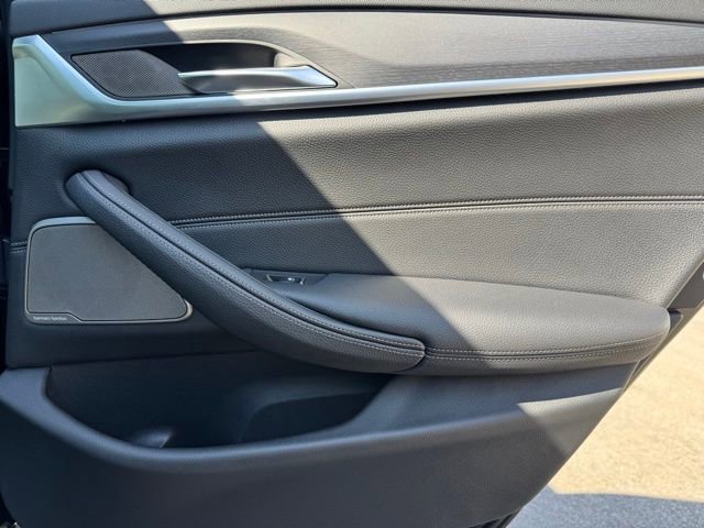 Certified 2023 BMW 540i xDrive w/ Premium Package image 31