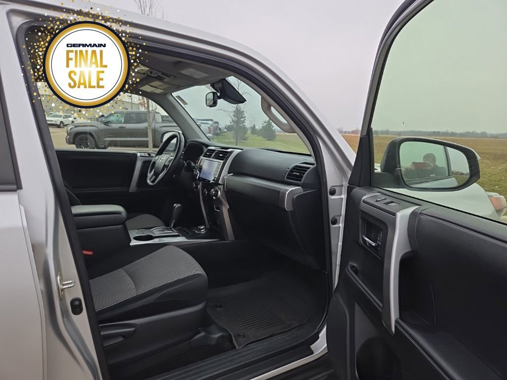Used 2022 Toyota 4Runner SR5 image 18