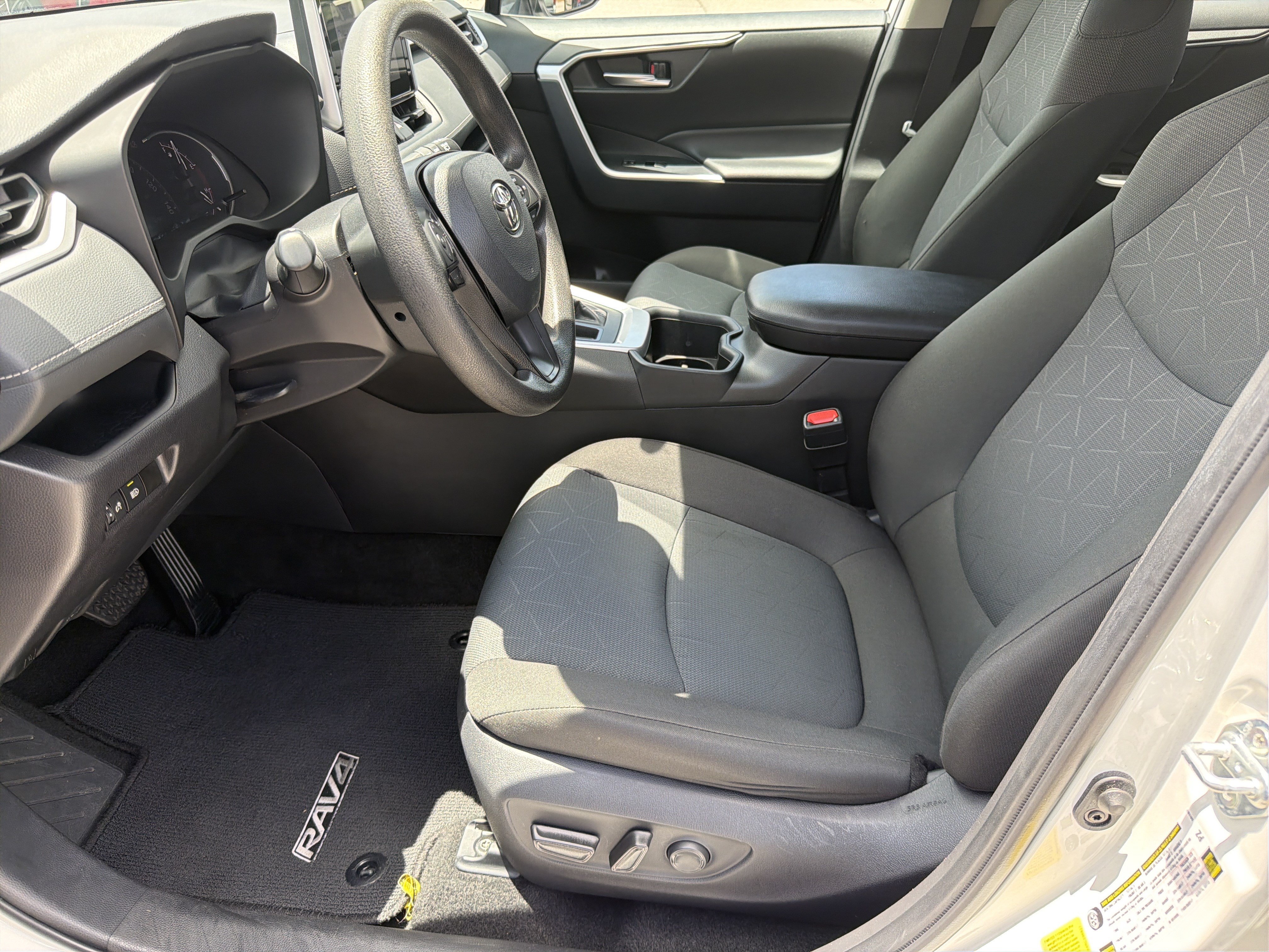 Certified 2024 Toyota RAV4 XLE FWD image 19