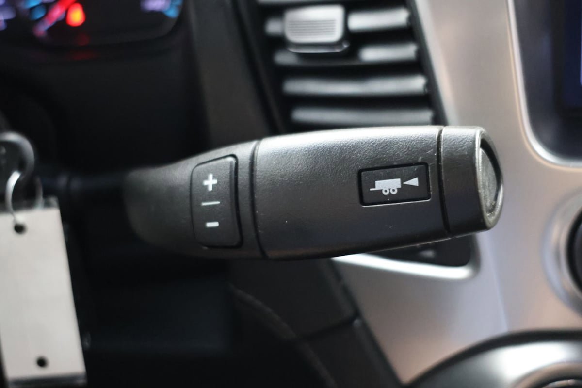 Used 2019 Chevrolet Suburban LT AWD/4WD image 6