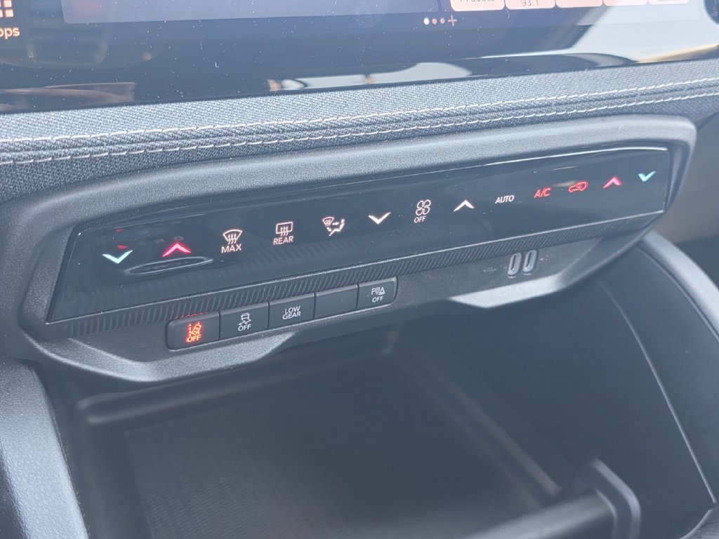 New 2026 Jeep Cherokee Laredo AWD/4WD image 17