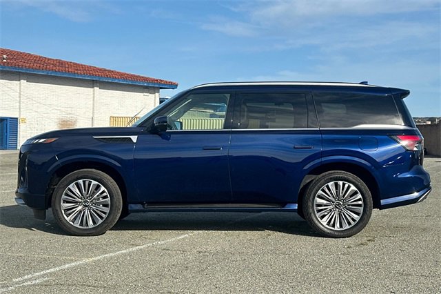 Used 2025 INFINITI QX80 Sensory image 7