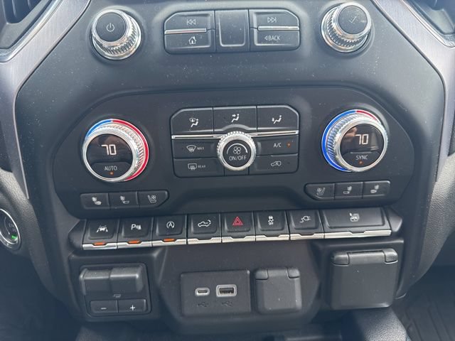 Used 2019 GMC Sierra 1500 SLT w/ SLT Premium Plus Package AWD/4WD image 17