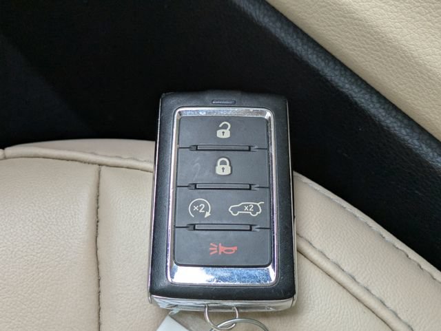 Certified 2022 Jeep Grand Cherokee L Limited RWD image 27