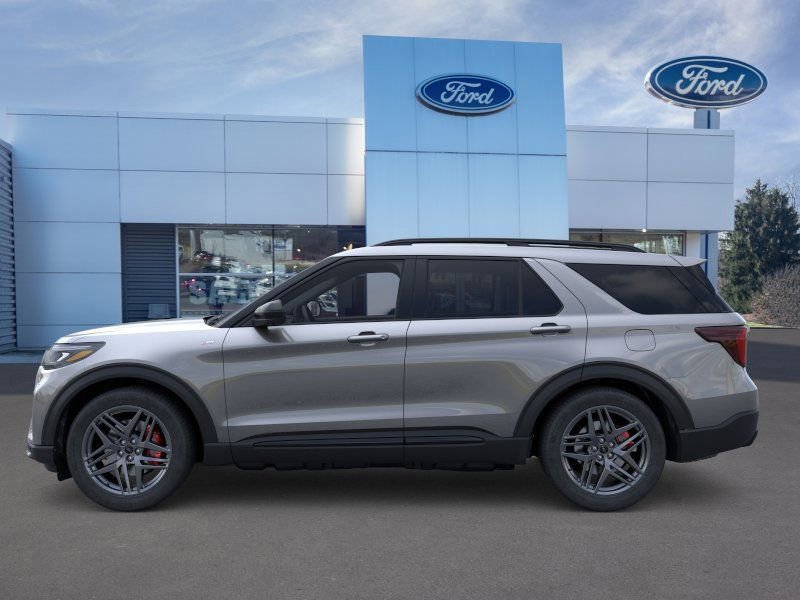 New 2026 Ford Explorer ST-Line w/ ST-Line Street Pack AWD/4WD image 3