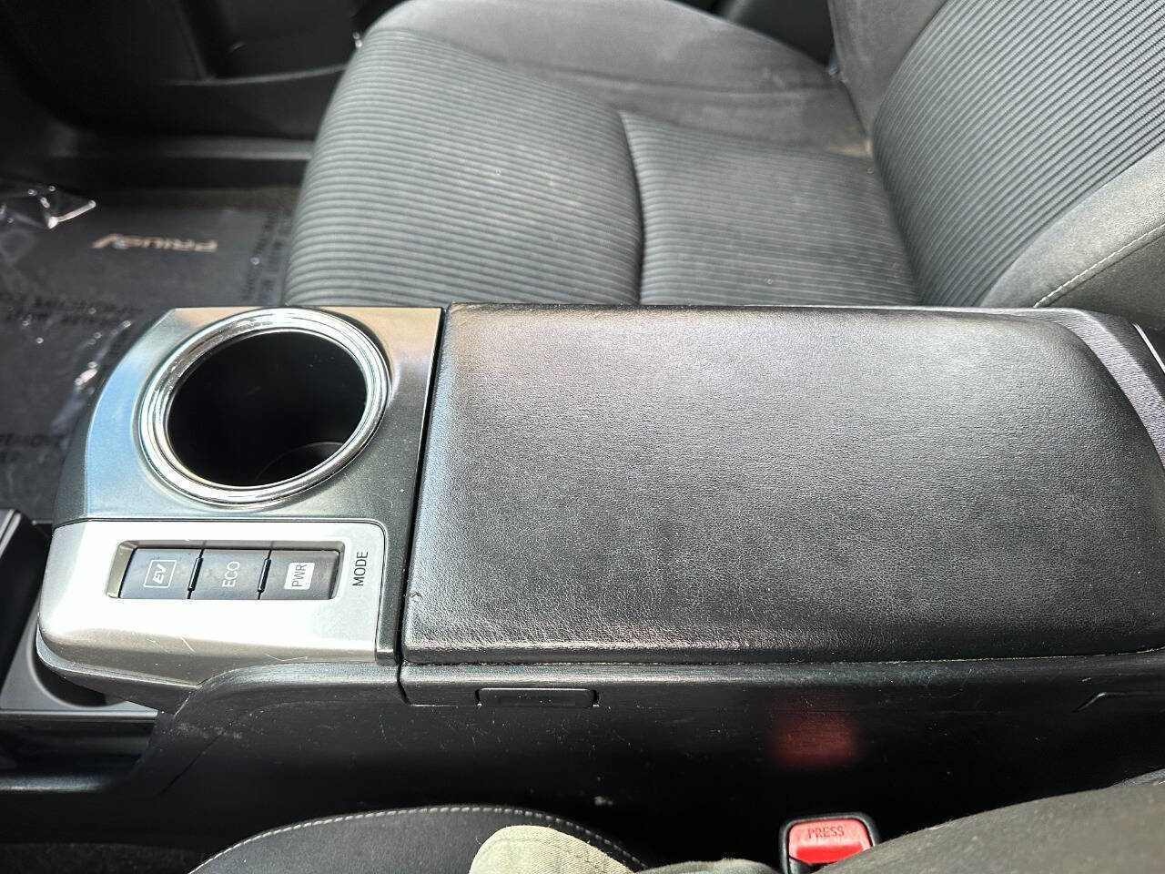 Used 2015 Toyota Prius V Three image 45